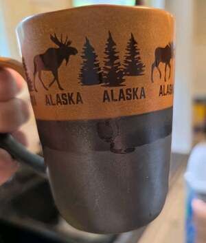 Alaska Moose Mug Arctic Circle USA Two Tone Rustic Cabin Stoneware Wavy Rim NWOT